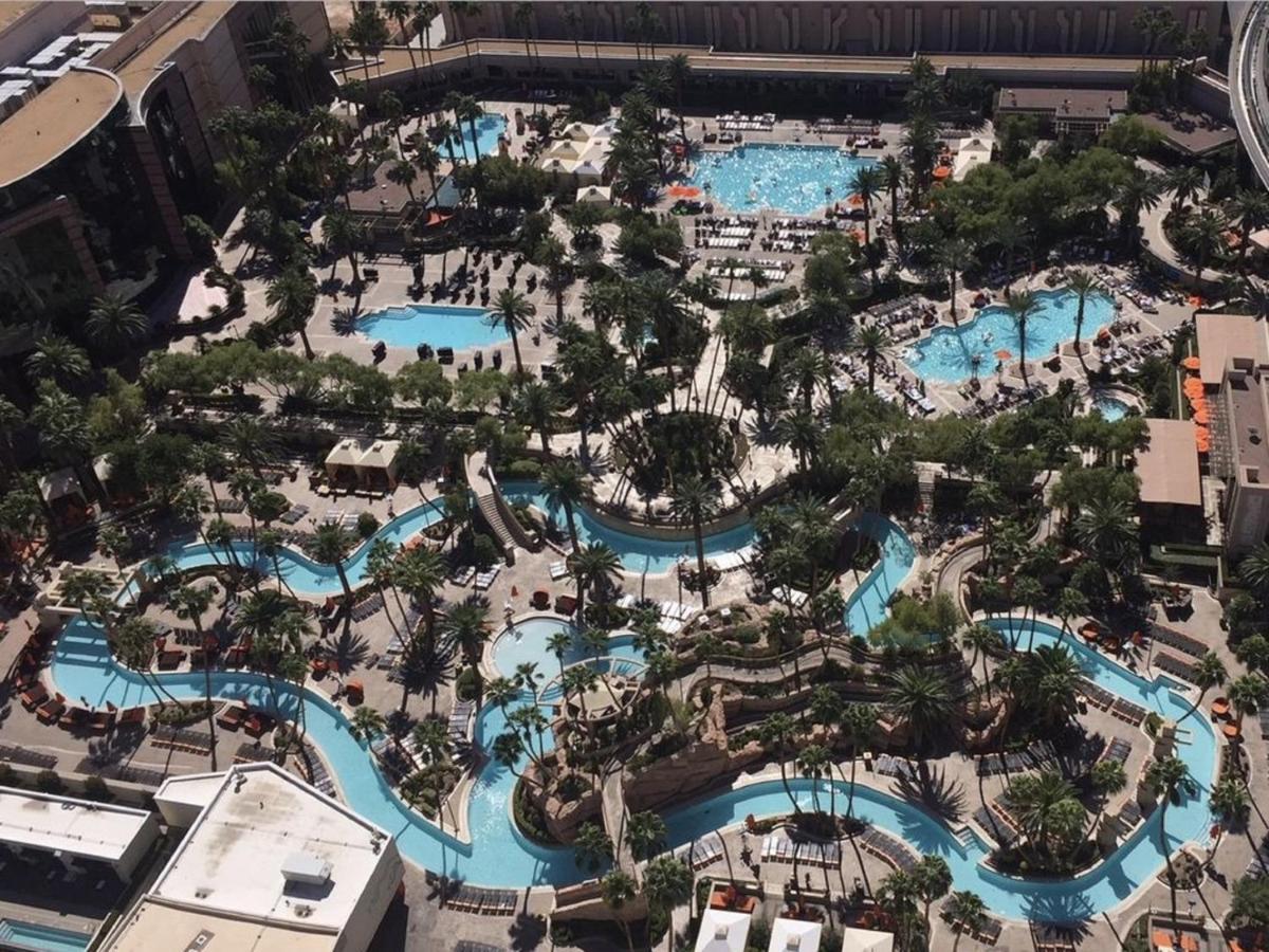 Lucky Gem Penthouse & Luxury Suites At Signature Resort, Balcony Strip View 1607 Las Vegas Exterior photo