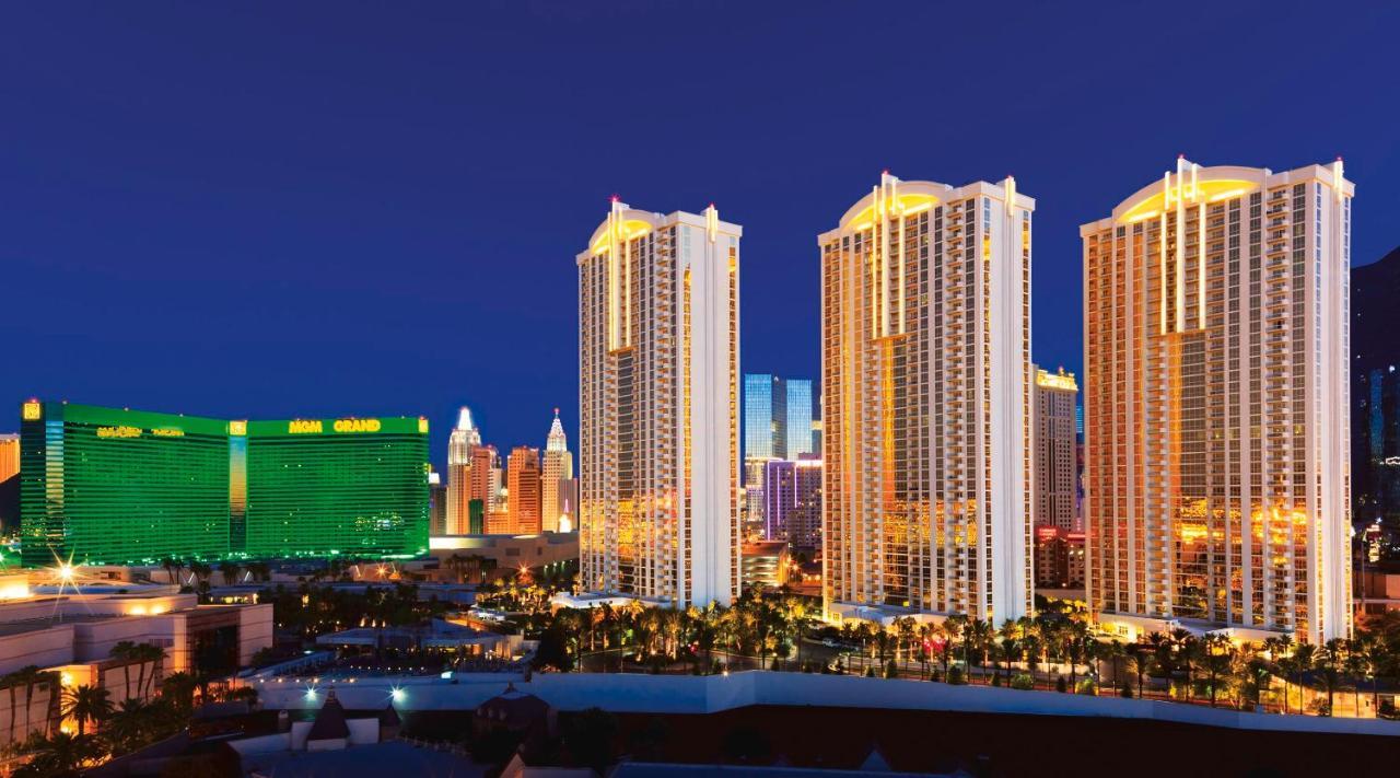 Lucky Gem Penthouse & Luxury Suites At Signature Resort, Balcony Strip View 1607 Las Vegas Exterior photo