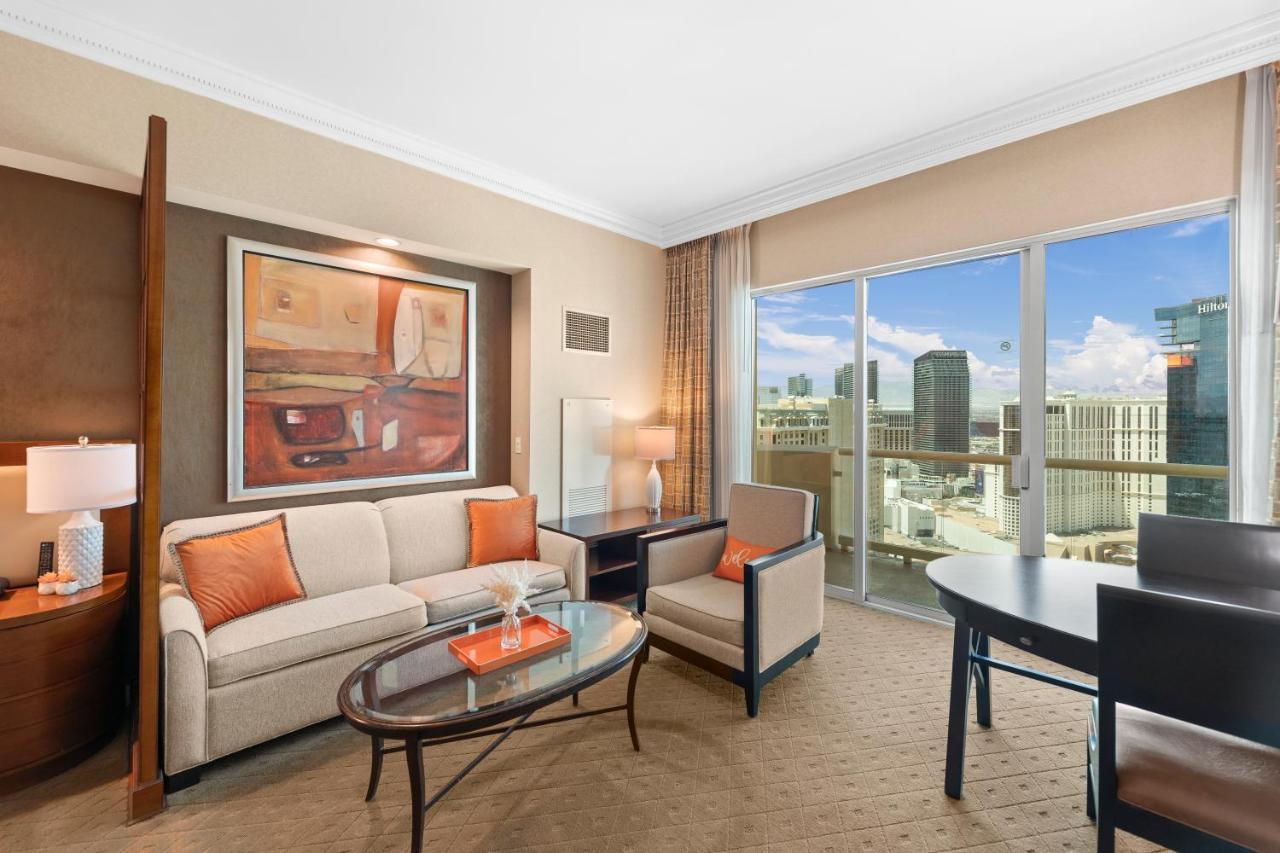 Lucky Gem Penthouse & Luxury Suites At Signature Resort, Balcony Strip View 1607 Las Vegas Exterior photo